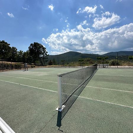 Studio Apartment - Domaine Du Golf Resort Roquebrune-sur Argens Dış mekan fotoğraf