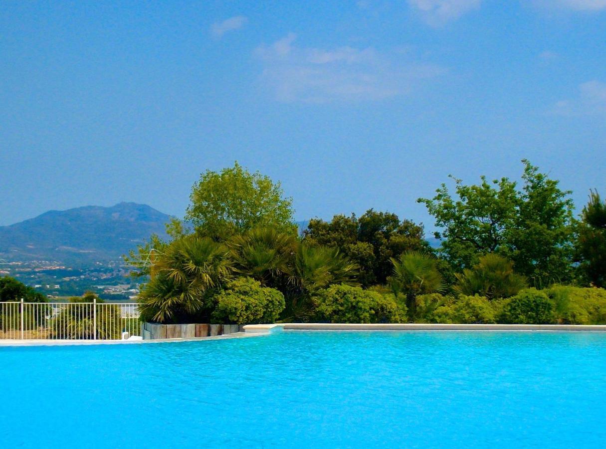 Studio Apartment - Domaine Du Golf Resort Roquebrune-sur Argens Dış mekan fotoğraf
