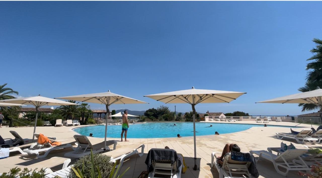 Studio Apartment - Domaine Du Golf Resort Roquebrune-sur Argens Dış mekan fotoğraf